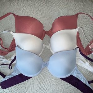 (3) Victoria Secret Bras 32B